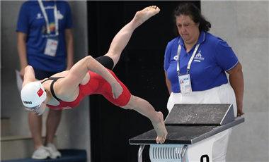 大运会：包颖获得女子50米自由泳第八名